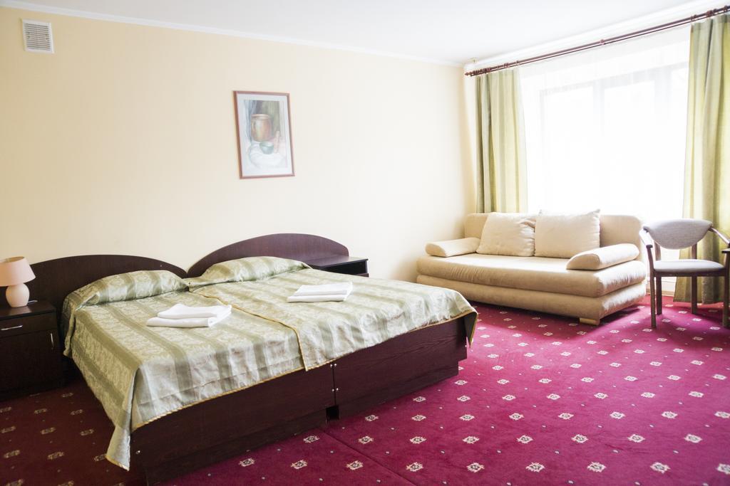 Perlyna Karpat Hotell Slavske Exteriör bild